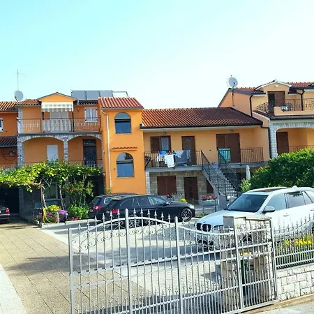 Josipa Guest house 3*
